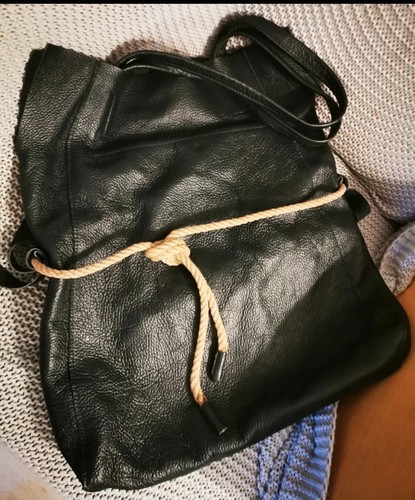 Genuine leather shoulder bag