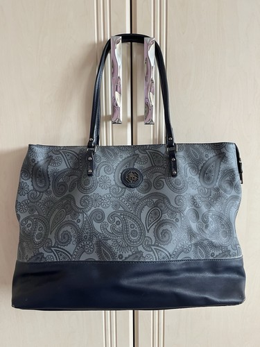 Blue grey paisley - blue/grey, canvas