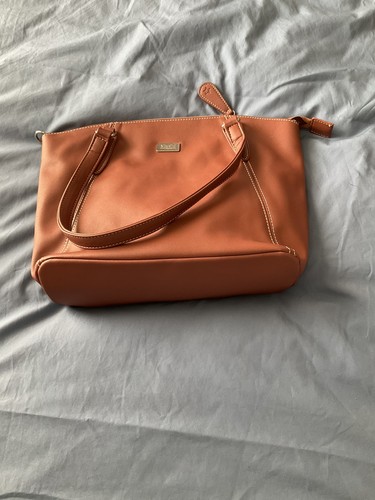 Mia tui tan - tan, bag