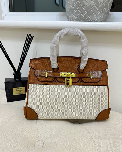 Brown beige real - beige,